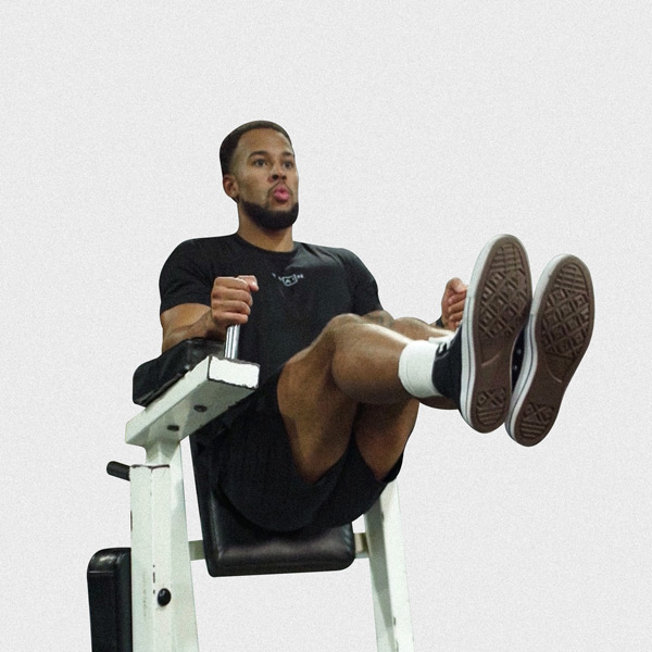 Captain's Chair Leg Raise - Exercise Guide | Motra