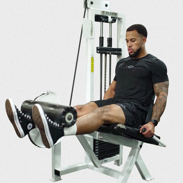 Machine Leg Extension - Exercise Guide | Motra