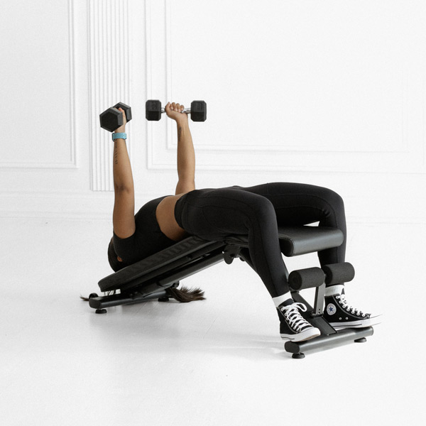 Dumbbell Decline Bench Press - Exercise Guide | Motra