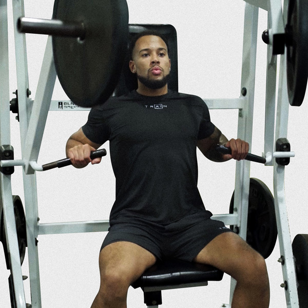 Machine Seated Chest Press - Exercise Guide | Motra