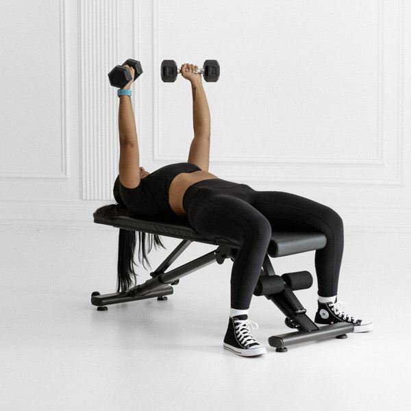 Dumbbell Bench Press - Exercise Guide | Motra